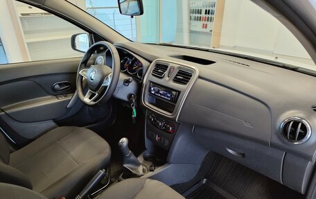 Renault Logan II, 2020 год, 890 000 рублей, 5 фотография