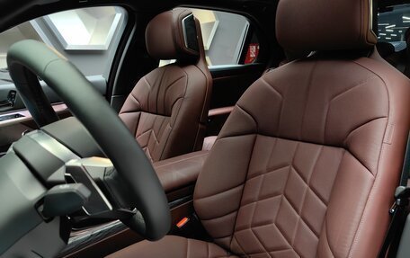 BMW 7 серия, 2024 год, 15 500 000 рублей, 14 фотография