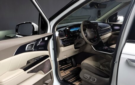 KIA Carnival, 2022 год, 3 700 887 рублей, 8 фотография