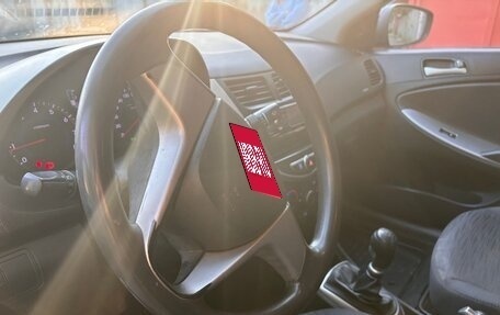 Hyundai Solaris II рестайлинг, 2016 год, 770 000 рублей, 16 фотография
