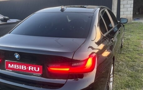 BMW 3 серия, 2019 год, 2 889 999 рублей, 4 фотография