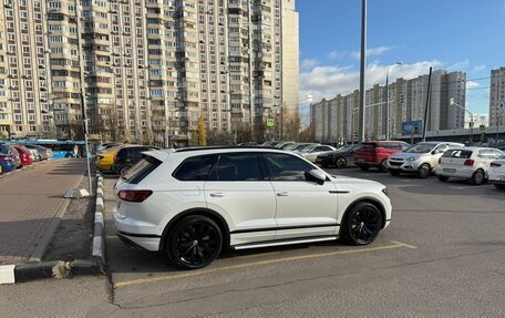 Volkswagen Touareg III, 2019 год, 6 000 000 рублей, 4 фотография