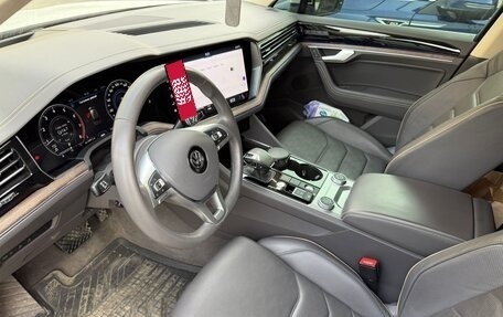 Volkswagen Touareg III, 2019 год, 6 000 000 рублей, 7 фотография