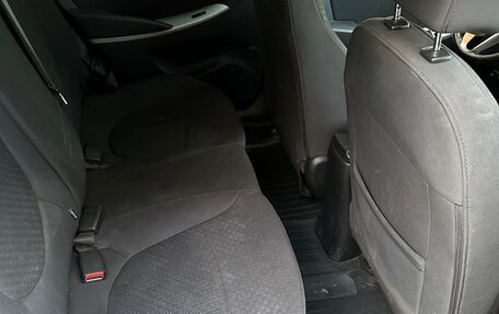 Hyundai Solaris II рестайлинг, 2012 год, 670 000 рублей, 6 фотография