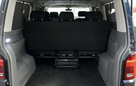 Volkswagen Caravelle T6 рестайлинг, 2021 год, 5 570 000 рублей, 9 фотография