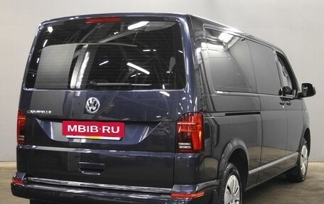 Volkswagen Caravelle T6 рестайлинг, 2021 год, 5 570 000 рублей, 5 фотография