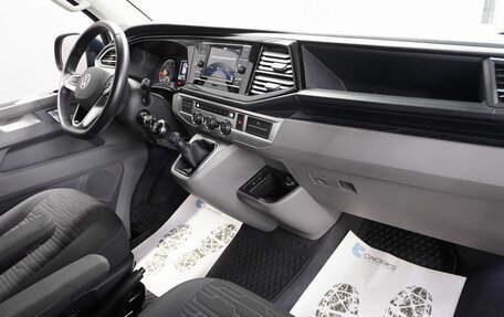 Volkswagen Caravelle T6 рестайлинг, 2021 год, 5 570 000 рублей, 11 фотография