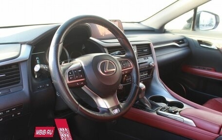 Lexus RX IV рестайлинг, 2017 год, 4 450 000 рублей, 12 фотография