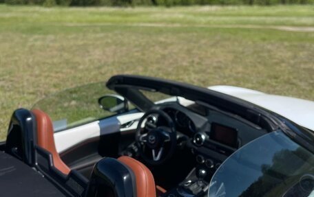 Mazda MX-5, 2022 год, 2 900 000 рублей, 7 фотография