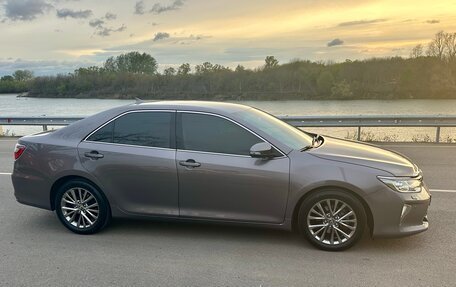 Toyota Camry, 2016 год, 2 350 000 рублей, 11 фотография