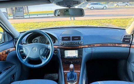 Mercedes-Benz E-Класс, 2004 год, 999 000 рублей, 8 фотография