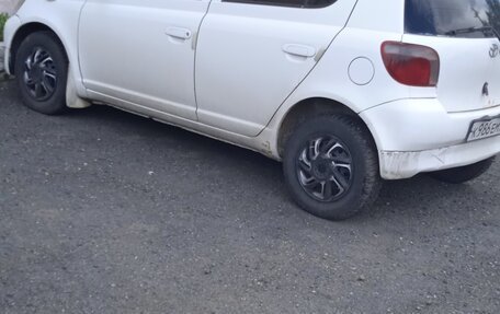 Toyota Vitz, 2000 год, 350 000 рублей, 2 фотография