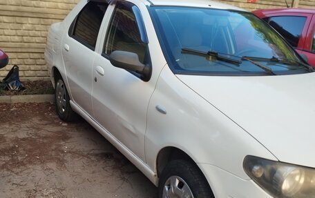 Fiat Albea I рестайлинг, 2010 год, 300 000 рублей, 3 фотография