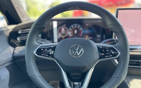 Volkswagen Tiguan II, 2024 год, 4 600 000 рублей, 14 фотография