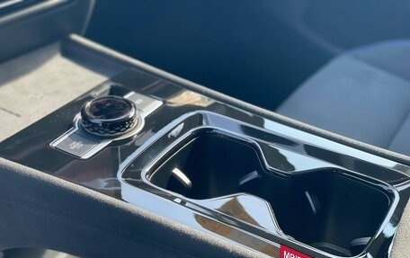 Volkswagen Tiguan II, 2024 год, 4 600 000 рублей, 27 фотография