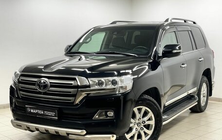 Toyota Land Cruiser 200, 2020 год, 7 690 000 рублей, 1 фотография