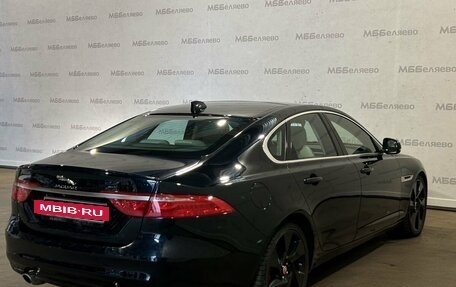 Jaguar XF II, 2016 год, 1 950 000 рублей, 5 фотография