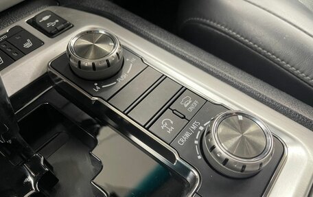 Toyota Land Cruiser 200, 2020 год, 7 690 000 рублей, 17 фотография