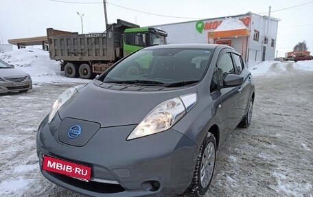 Nissan Leaf I, 2017 год, 960 000 рублей, 3 фотография