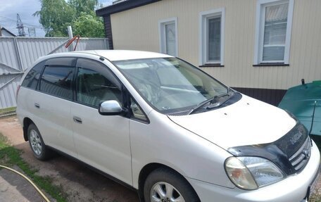 Toyota Nadia, 2000 год, 650 000 рублей, 2 фотография