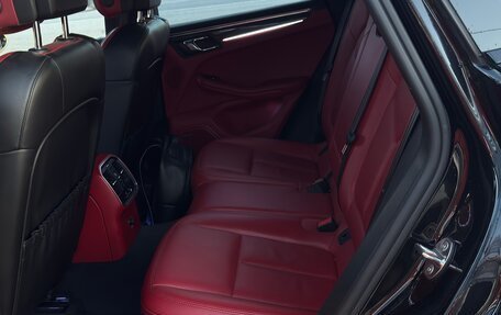 Porsche Macan I рестайлинг, 2015 год, 3 500 000 рублей, 2 фотография