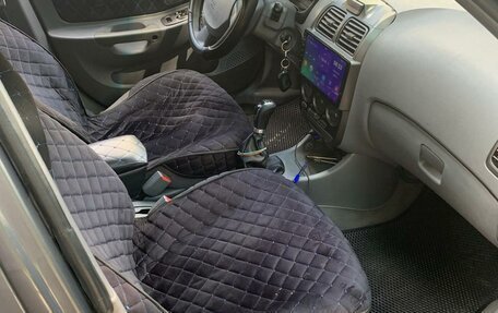 Hyundai Accent II, 2004 год, 380 000 рублей, 6 фотография