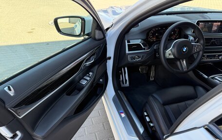 BMW 7 серия, 2019 год, 5 800 000 рублей, 11 фотография