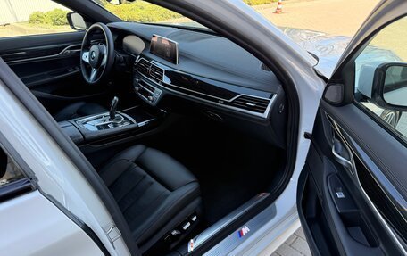 BMW 7 серия, 2019 год, 5 800 000 рублей, 12 фотография