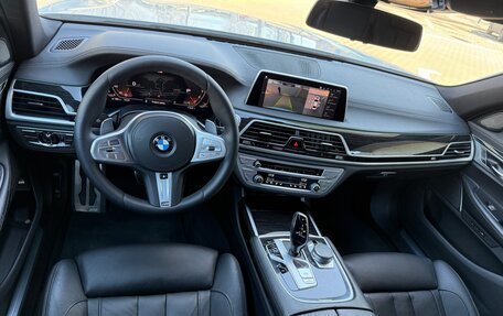 BMW 7 серия, 2019 год, 5 800 000 рублей, 14 фотография