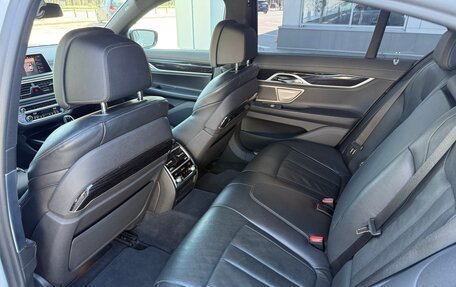 BMW 7 серия, 2019 год, 5 800 000 рублей, 13 фотография