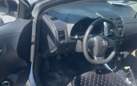 Toyota Corolla, 2011 год, 1 150 000 рублей, 6 фотография