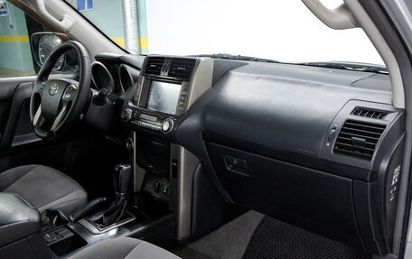 Toyota Land Cruiser Prado 150 рестайлинг 2, 2010 год, 2 350 000 рублей, 16 фотография