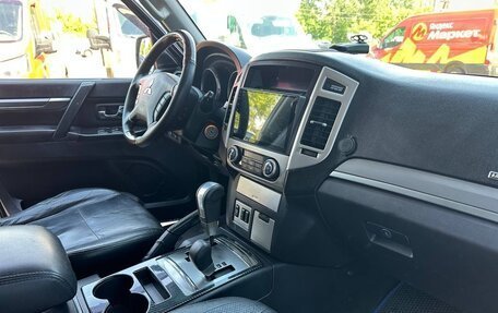 Mitsubishi Pajero IV, 2011 год, 1 490 000 рублей, 14 фотография