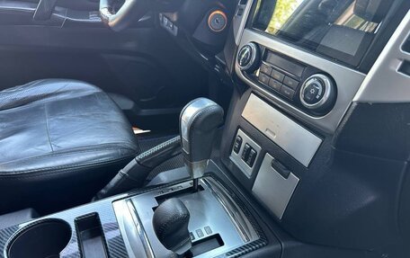 Mitsubishi Pajero IV, 2011 год, 1 490 000 рублей, 15 фотография