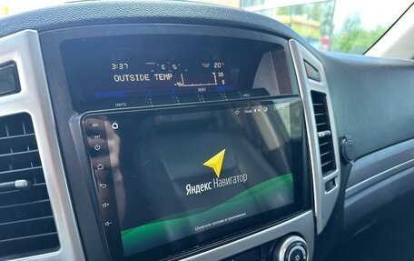 Mitsubishi Pajero IV, 2011 год, 1 490 000 рублей, 16 фотография