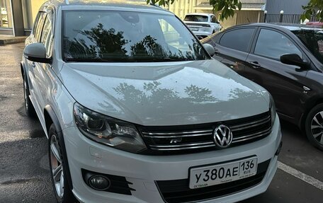 Volkswagen Tiguan I, 2013 год, 1 450 000 рублей, 1 фотография
