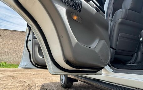 Lexus LX II, 2003 год, 2 050 000 рублей, 13 фотография