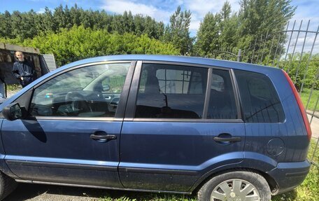 Ford Fusion I, 2004 год, 230 000 рублей, 4 фотография