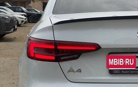 Audi A4, 2017 год, 2 420 000 рублей, 7 фотография