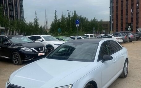 Audi A4, 2017 год, 2 420 000 рублей, 3 фотография