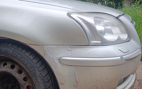 Toyota Avensis III рестайлинг, 2003 год, 580 000 рублей, 6 фотография