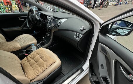 Hyundai Elantra V, 2015 год, 1 400 000 рублей, 10 фотография
