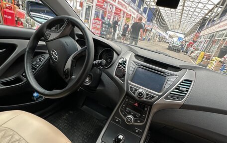 Hyundai Elantra V, 2015 год, 1 400 000 рублей, 9 фотография