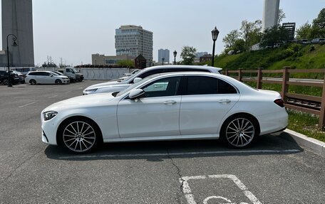 Mercedes-Benz E-Класс, 2022 год, 4 400 000 рублей, 4 фотография