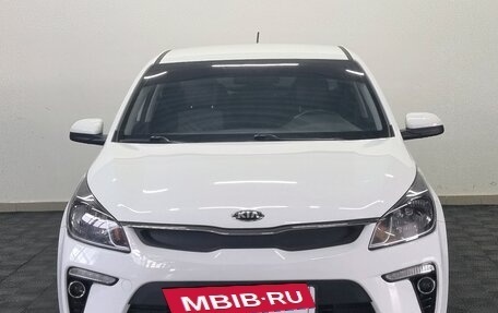 KIA Rio IV, 2018 год, 1 385 000 рублей, 2 фотография