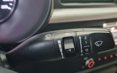 KIA Rio IV, 2018 год, 1 385 000 рублей, 17 фотография