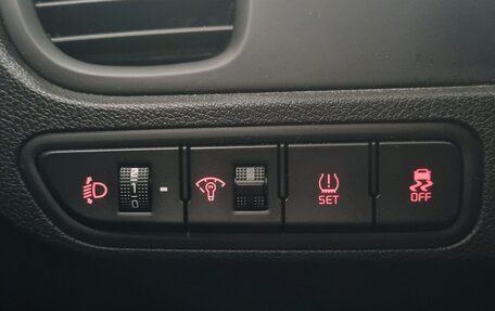 KIA Rio IV, 2018 год, 1 385 000 рублей, 23 фотография