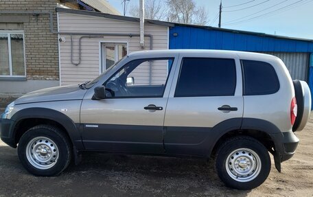 Chevrolet Niva I рестайлинг, 2014 год, 775 000 рублей, 3 фотография