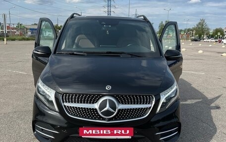 Mercedes-Benz V-Класс, 2021 год, 7 400 000 рублей, 2 фотография