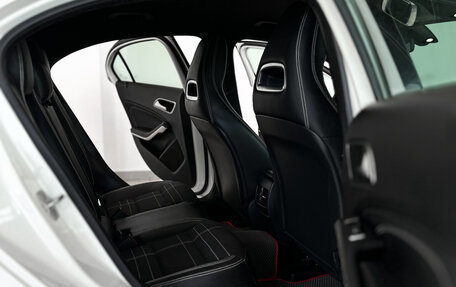 Mercedes-Benz A-Класс, 2015 год, 1 468 000 рублей, 11 фотография